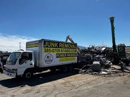 Best Attic Cleanout  in Isle Of Hope, GA